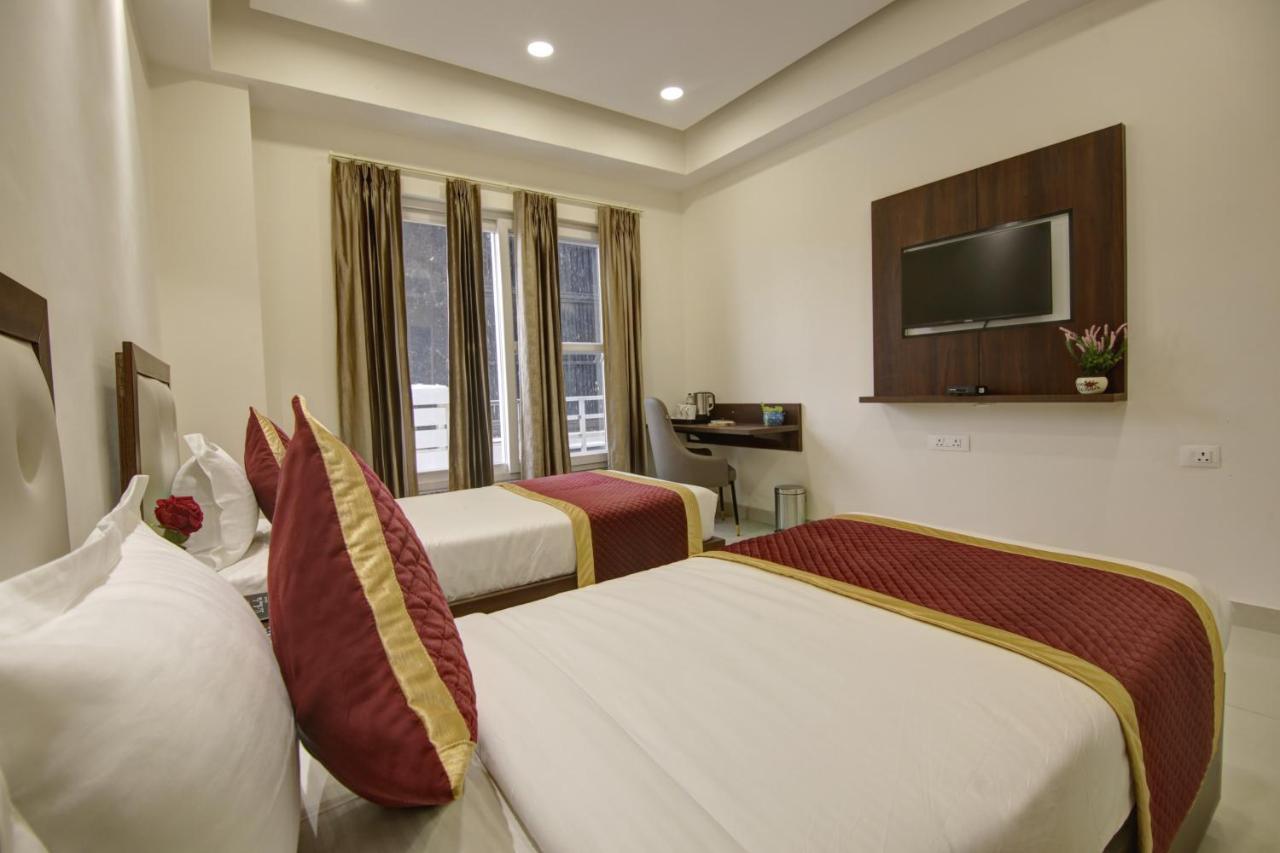 Hotel La Mirage Νόιντα Εξωτερικό φωτογραφία
