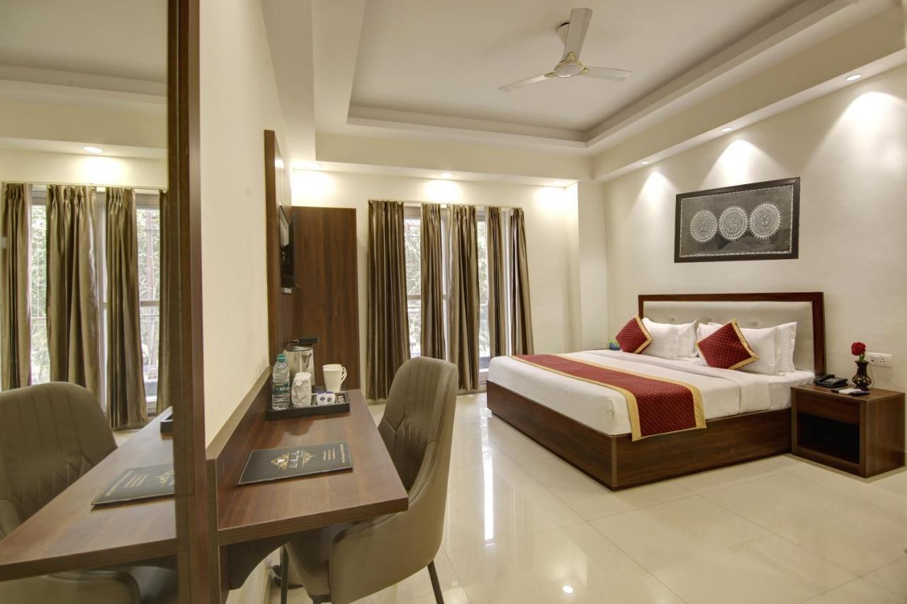 Hotel La Mirage Νόιντα Εξωτερικό φωτογραφία