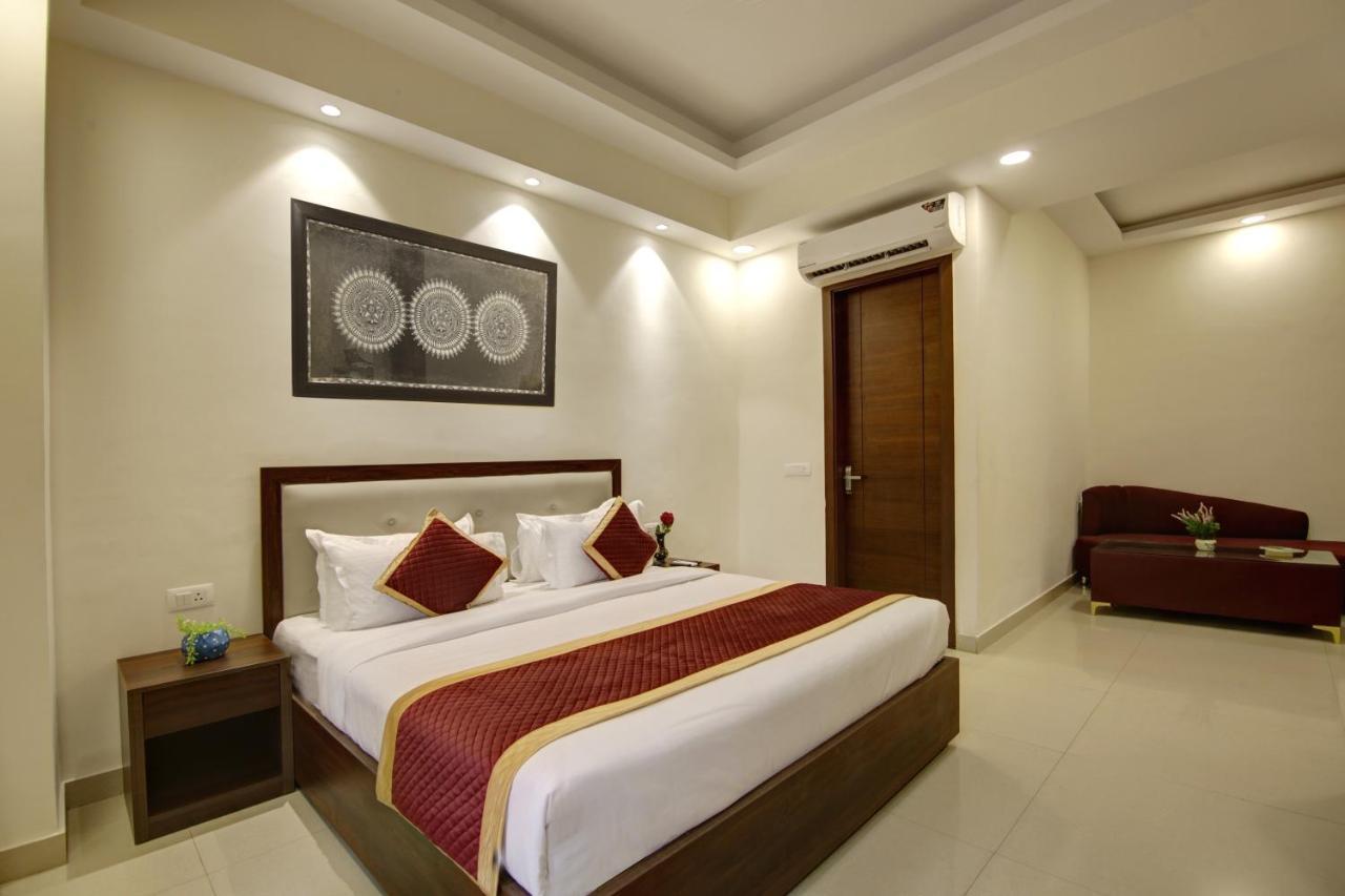Hotel La Mirage Νόιντα Εξωτερικό φωτογραφία